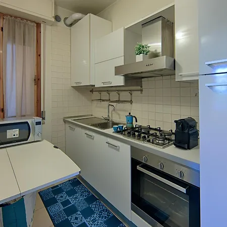 Lägenhet Three-room Downtown With Garage