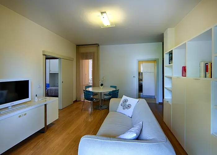 Three-room Downtown With Garage Apartment Bellaria-Igea Marina